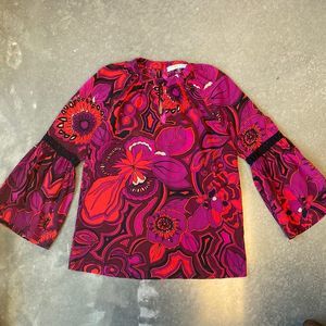 Trina Turk Silk Blouse Bell Sleeves Medium floral red and purple